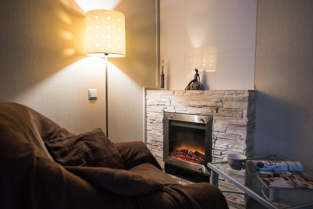 Studio Ember At Maidan Konstytutsii Kharkiv Eksteriør bilde