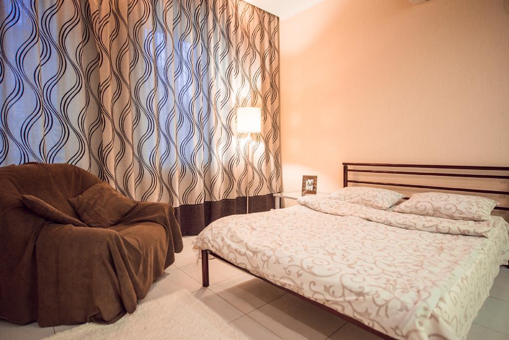 Studio Ember At Maidan Konstytutsii Kharkiv Eksteriør bilde